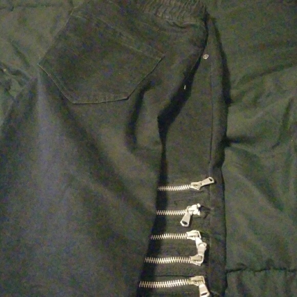 UCXX jeans - Picture 3 of 3